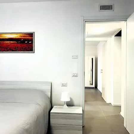 Design Flat Near Ferrari Daire *