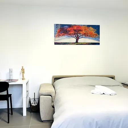 아파트 Design Flat Near Ferrari *